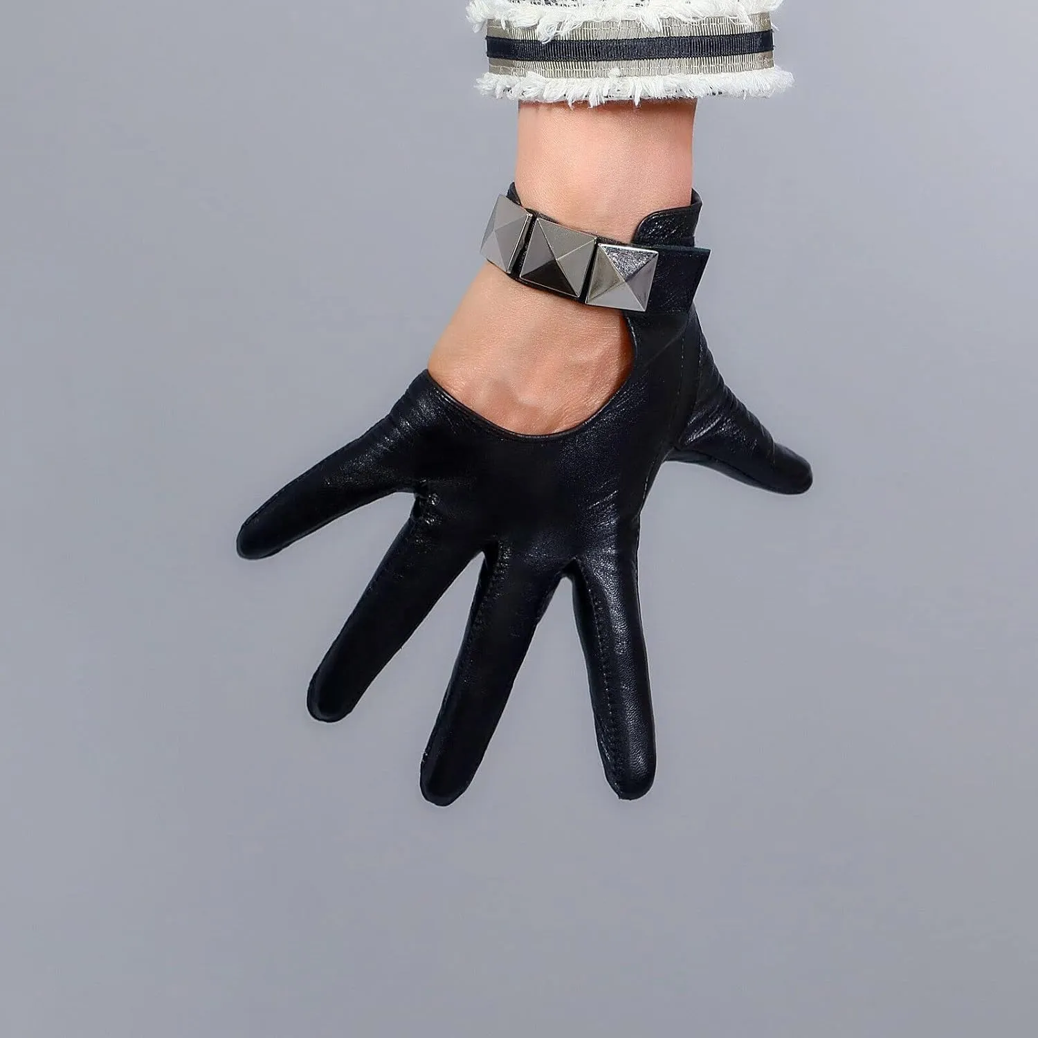 Women Short Leather Half Finger Driving Gloves Sheepskin Leather Fingerless Shiny Look Steampunk Dancing Costume